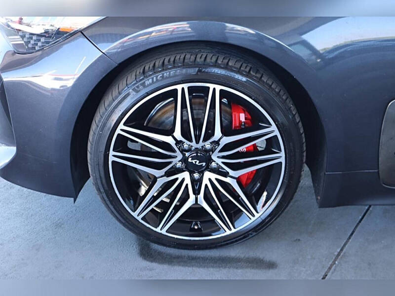 2022 Kia Stinger GT1