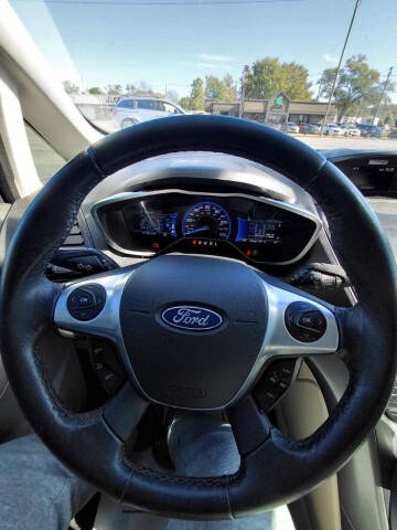 2017 Ford C-MAX Hybrid SE