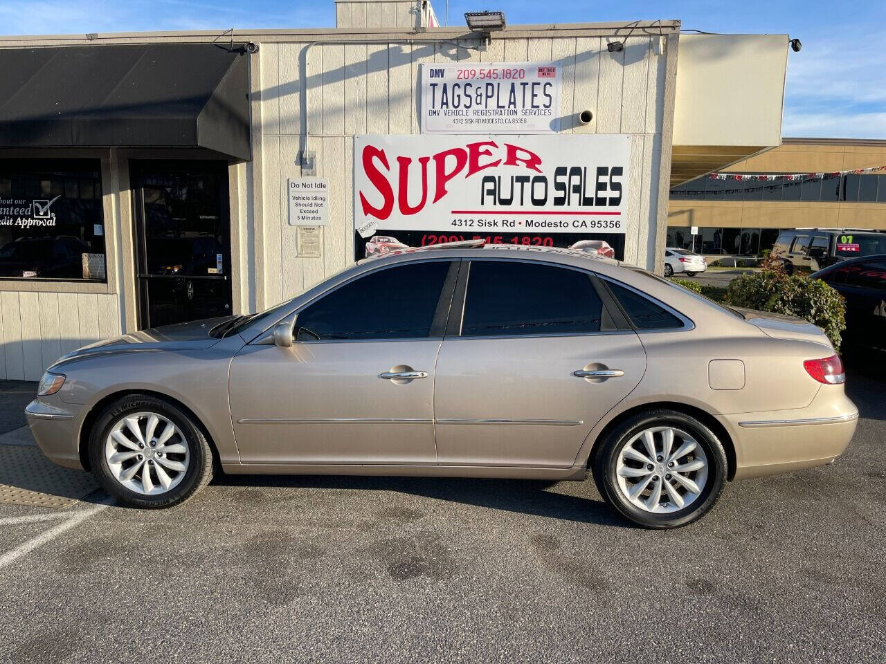 2007 Hyundai Azera for sale at Super Auto Sales Modesto in Modesto, CA