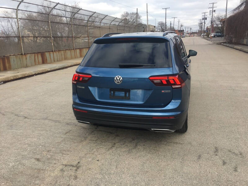 2019 Volkswagen Tiguan S photo 18