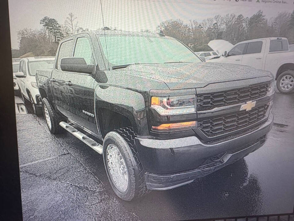 2018 Chevrolet Silverado 1500 Custom's photo