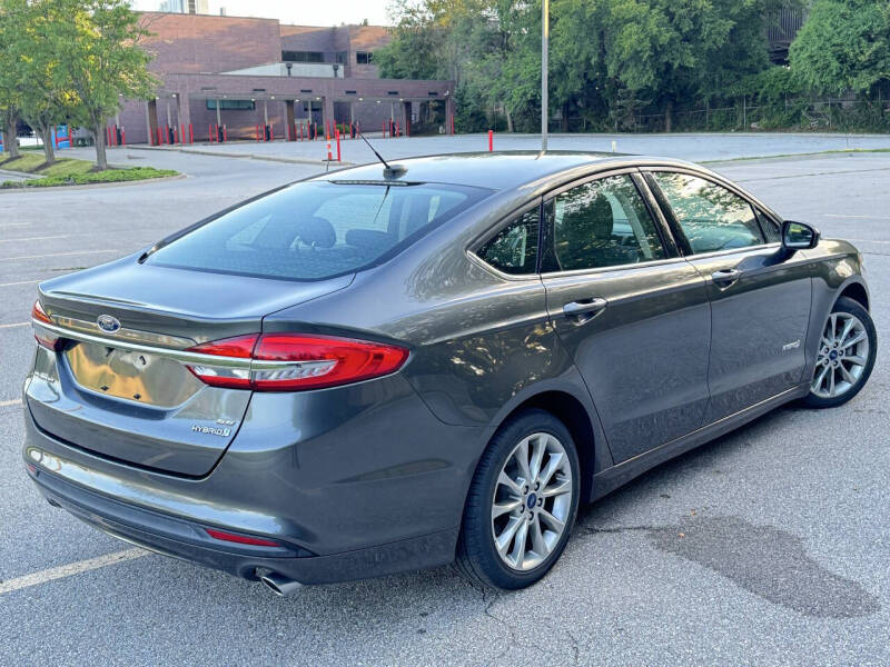 2017 Ford Fusion Hybrid SE