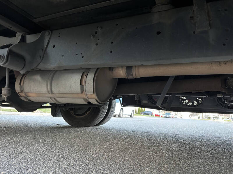 2023 Ford E-Series E-450 SD