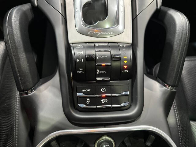 2014 Porsche Cayenne GTS