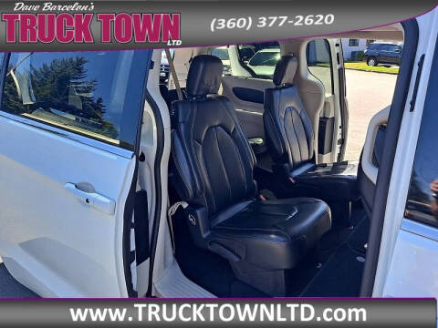 2022 Chrysler Pacifica Touring L