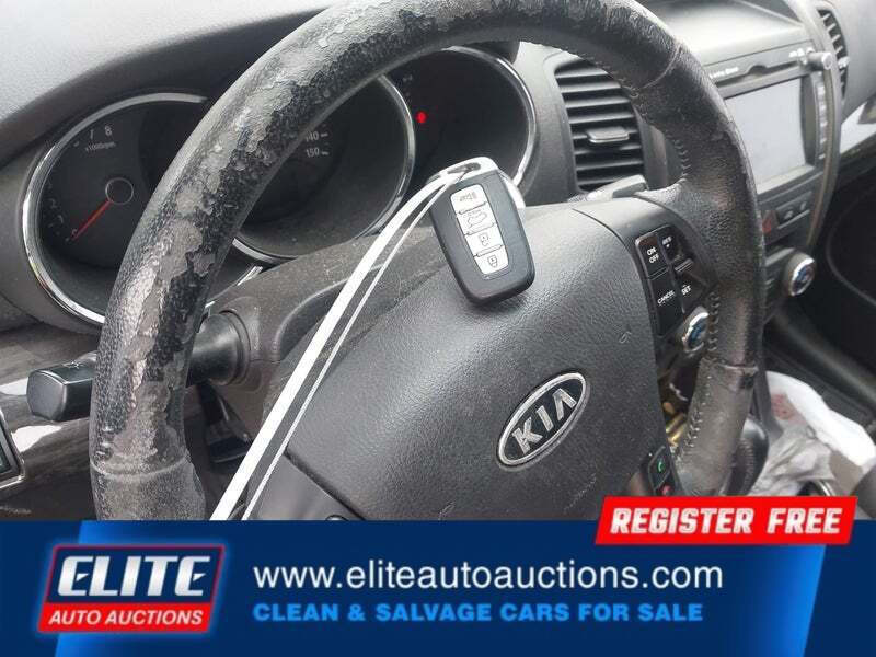 MAROON 2013 Kia Sorento EX EX 4dr SUV 22