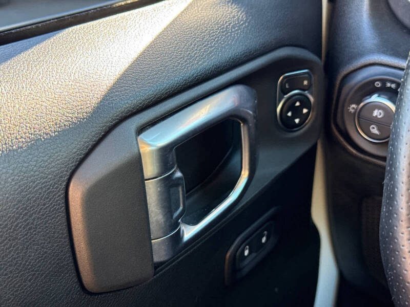 2023 Jeep Gladiator Mojave