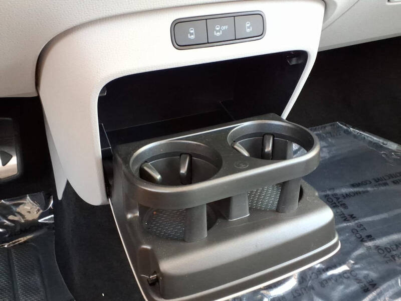 2025 Volkswagen ID. Buzz Pro S Plus