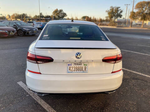 2020 Volkswagen Passat R-Line