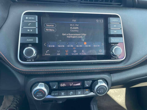 2020 Nissan Kicks SR