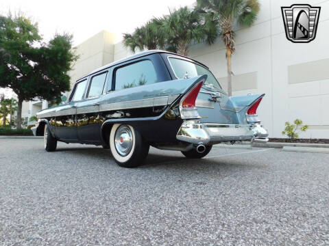 1957 Packard Clipper