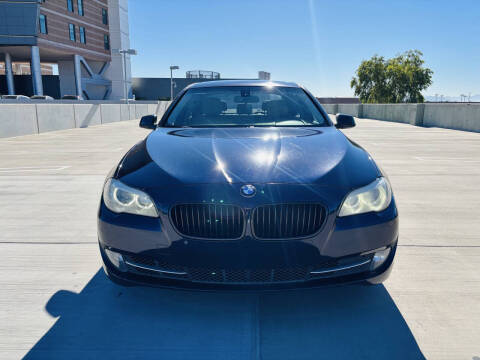 2013 BMW 5 Series 528i