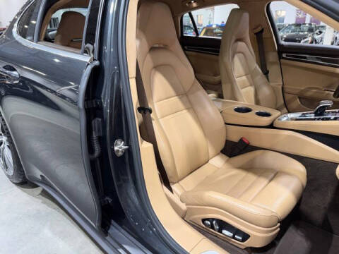 2017 Porsche Panamera Turbo