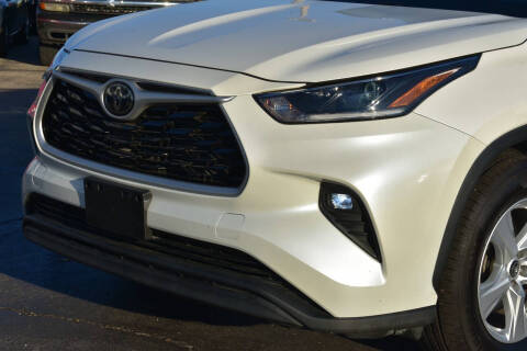 2021 Toyota Highlander LE
