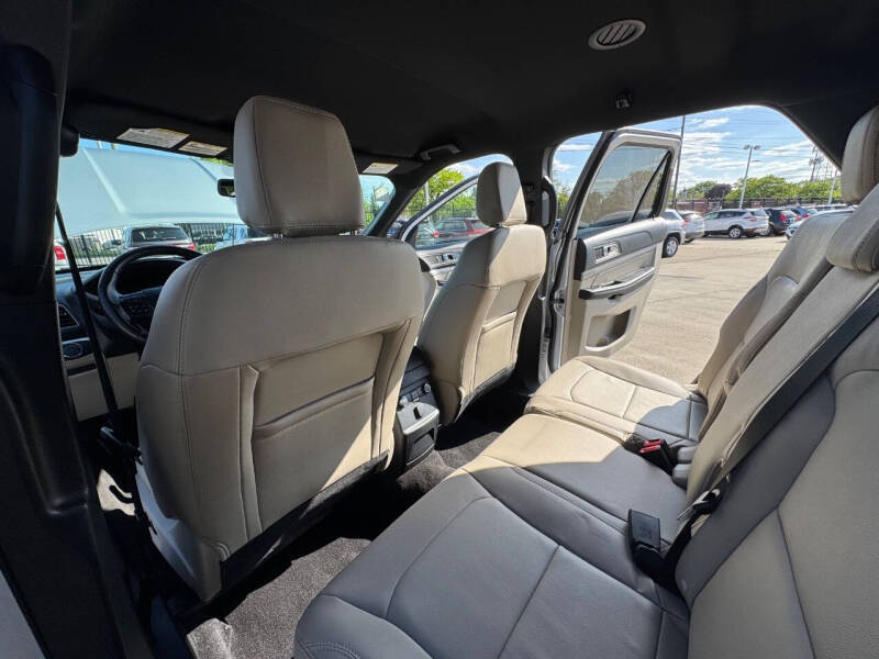 2017 Ford Explorer Platinum