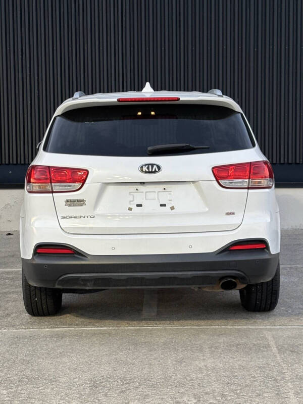2016 Kia Sorento LX