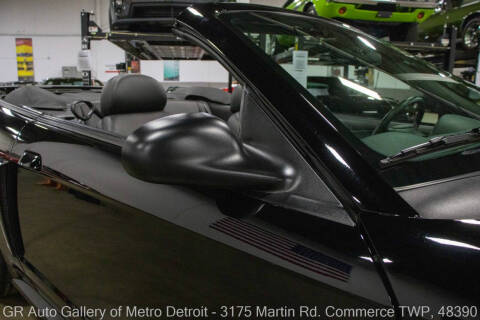 2004 Ford Mustang GT Deluxe