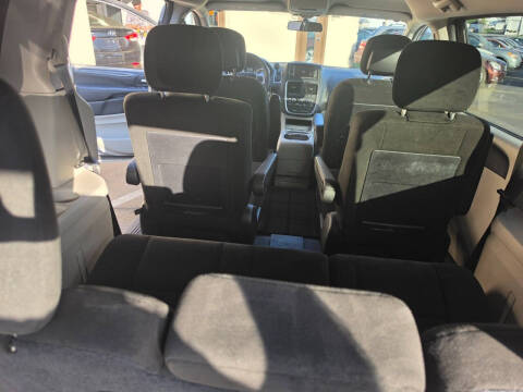 2016 Dodge Grand Caravan SXT Plus