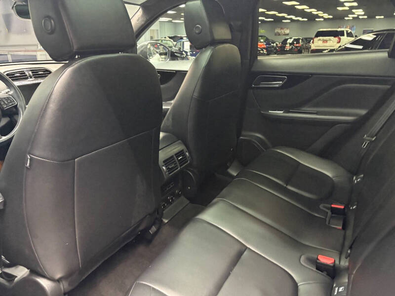 2020 Jaguar F-PACE 25t Premium