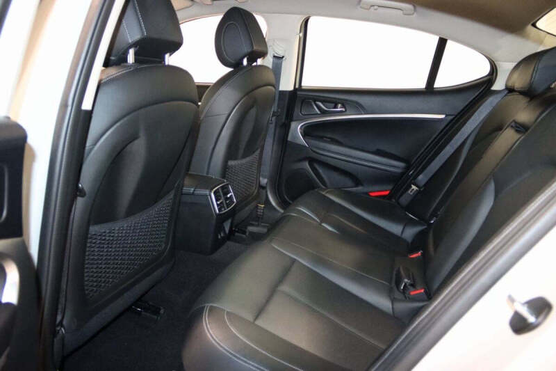 2025 Genesis G70