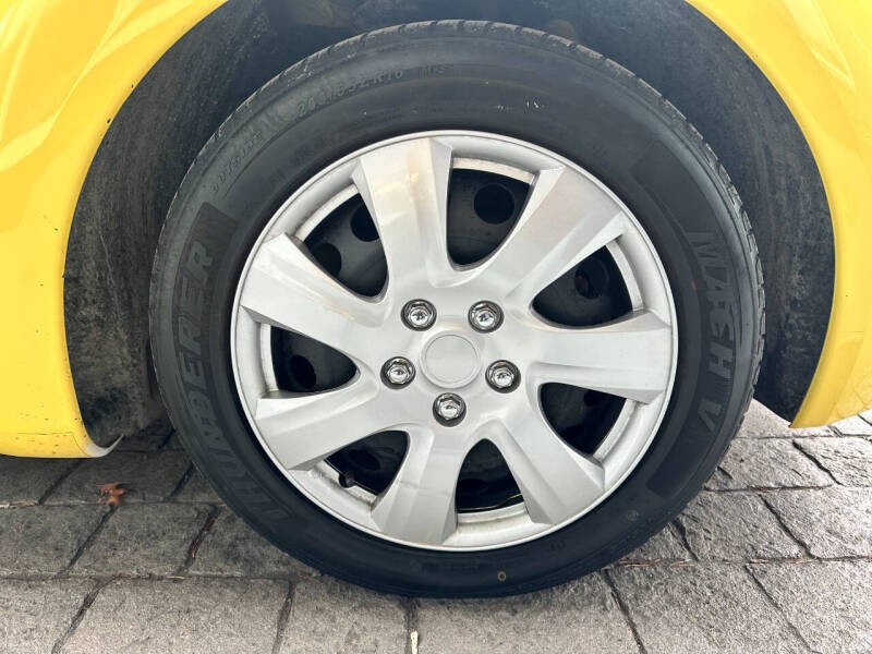 2005 Volkswagen New Beetle GL
