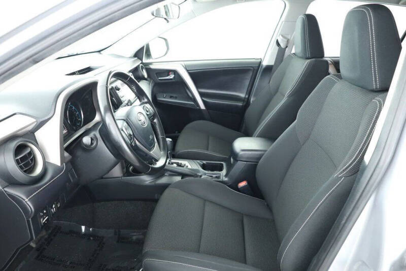 2018 Toyota RAV4 Hybrid XLE