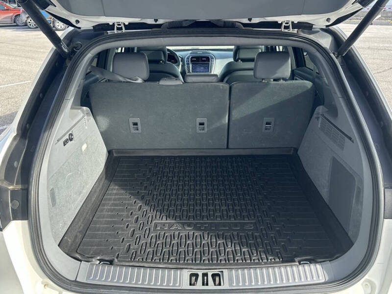 2020 Lincoln Nautilus Reserve