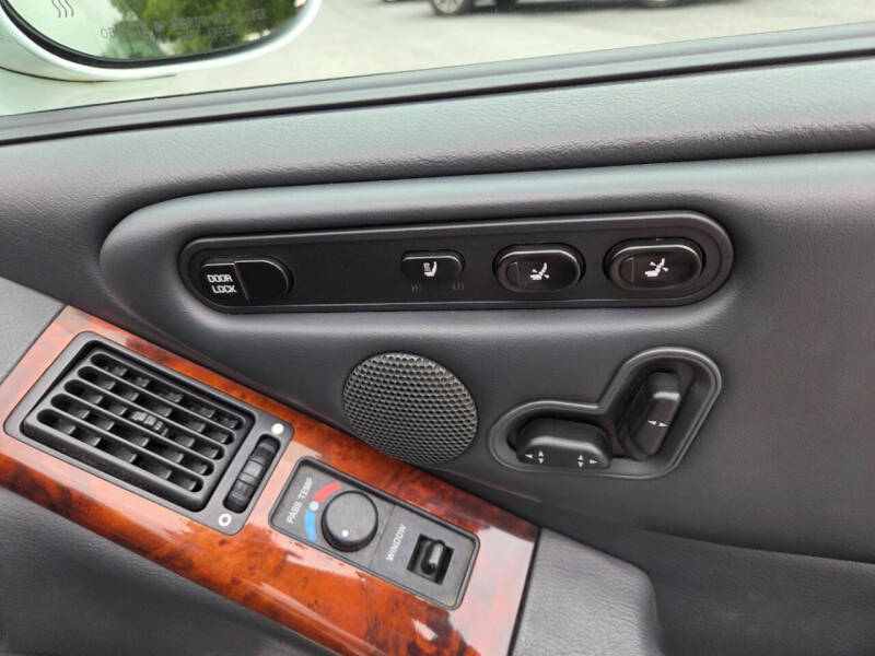 1999 Oldsmobile Aurora