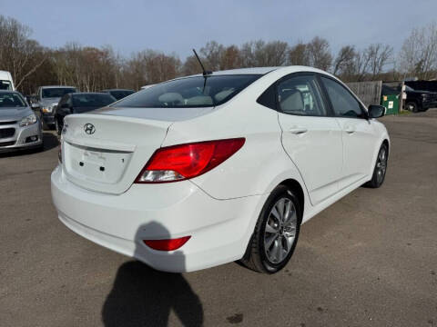 2017 Hyundai Accent Value Edition