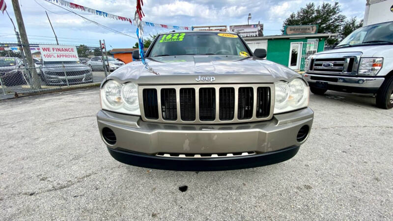2006 Jeep Grand Cherokee Laredo