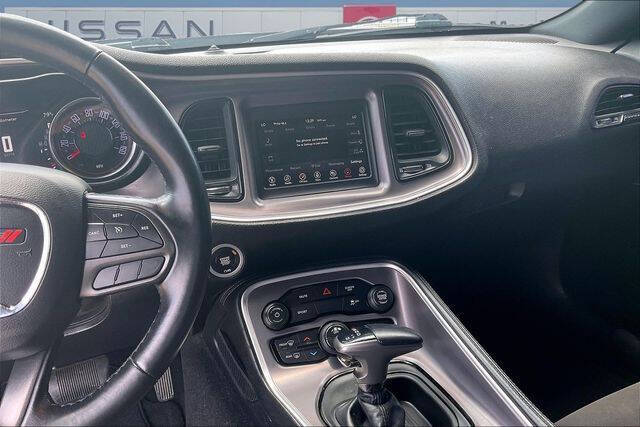 2021 Dodge Challenger SXT