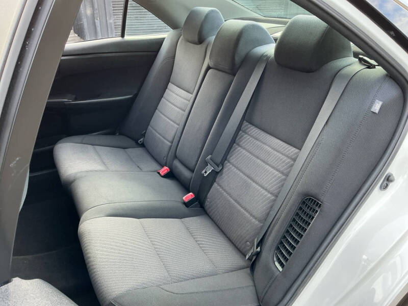 2017 Toyota Camry Hybrid LE