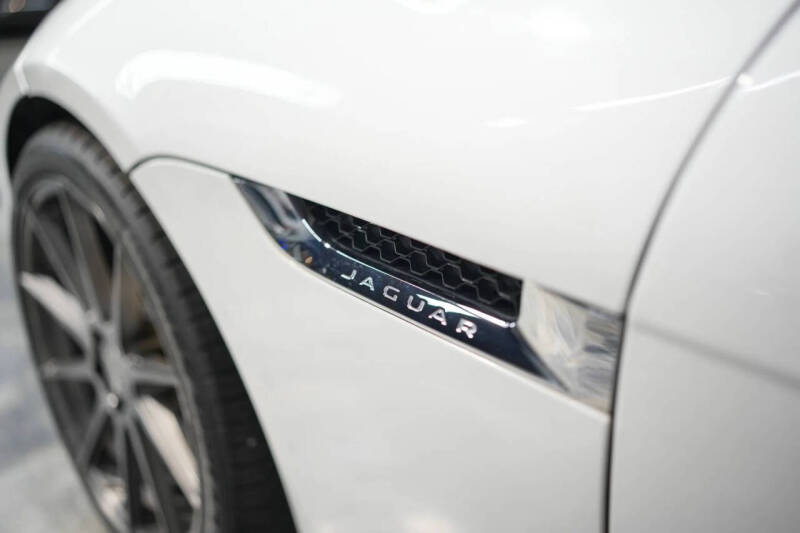 2017 Jaguar F-TYPE Premium