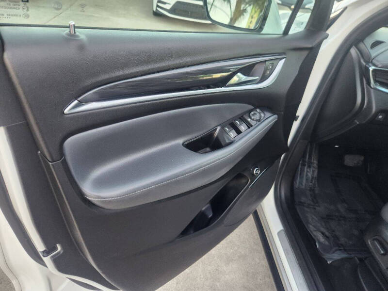 2022 Buick Enclave Essence