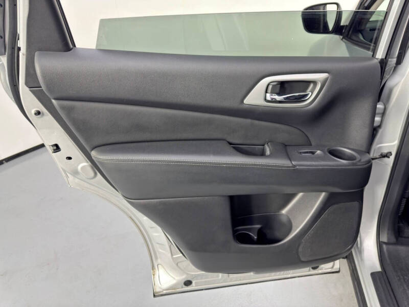 2018 Nissan Pathfinder S