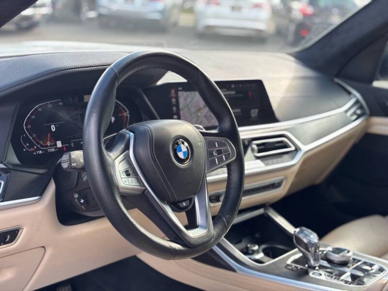 2022 BMW X7 40i photo 37