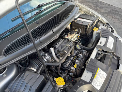 2005 Dodge Caravan SXT