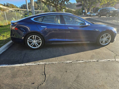 2015 Tesla Model S 85D