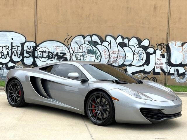 2012 McLaren MP4-12C
