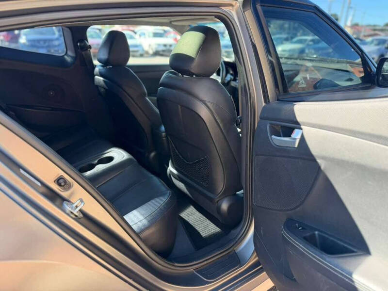 2013 Hyundai Veloster Turbo