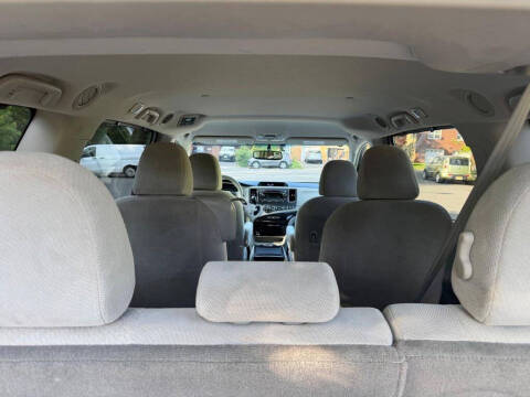 2013 Toyota Sienna