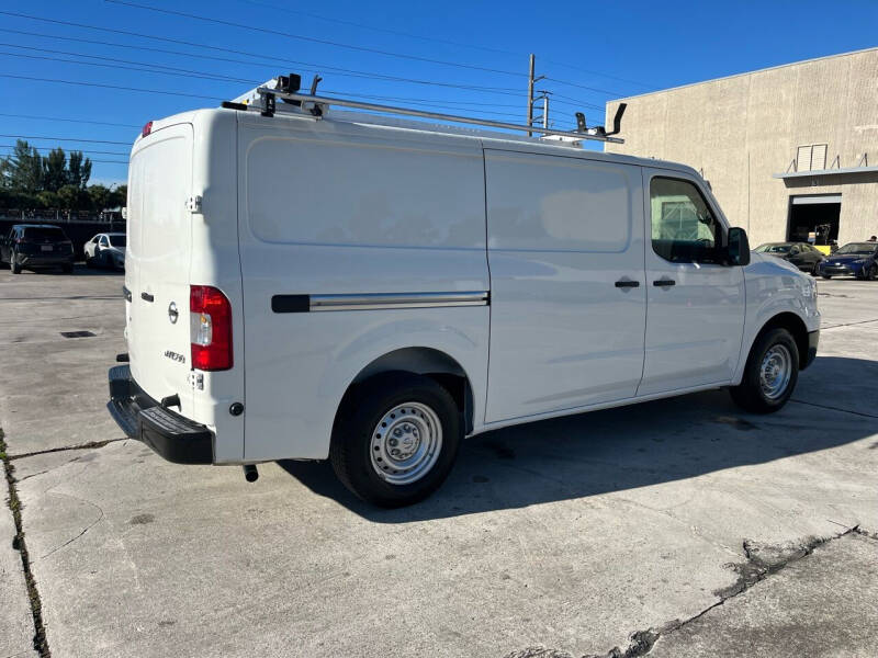 2018 Nissan NV 1500 S