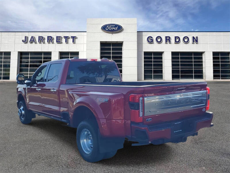 2024 Ford F-350 Super Duty Platinum