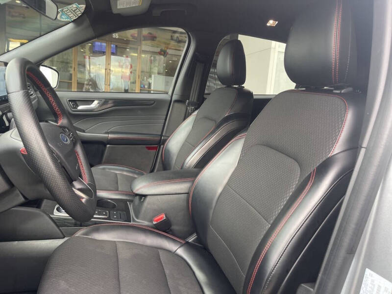 2024 Ford Escape ST-Line