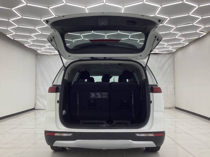 2023 Kia Carnival LX