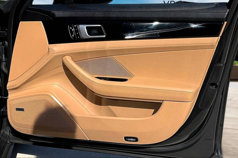 2018 Porsche Panamera