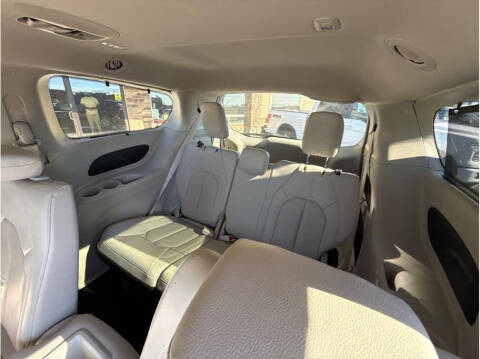 2021 Chrysler Pacifica Touring L