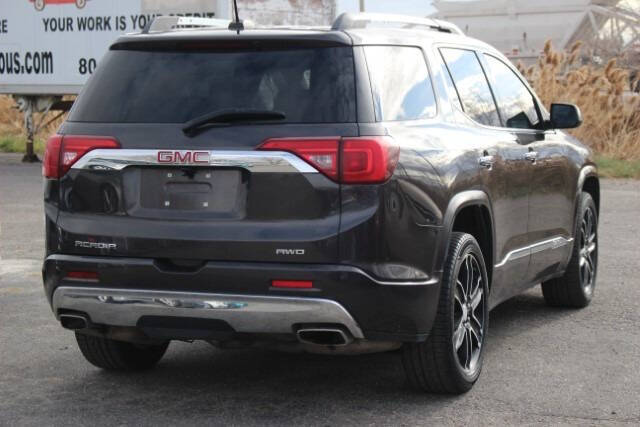 2017 GMC Acadia Denali