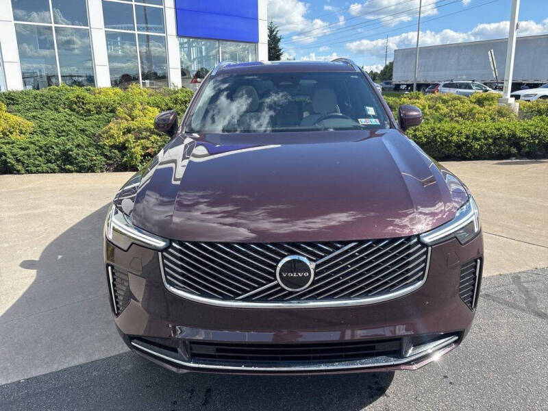 2025 Volvo XC90 B5 Core Bright Theme