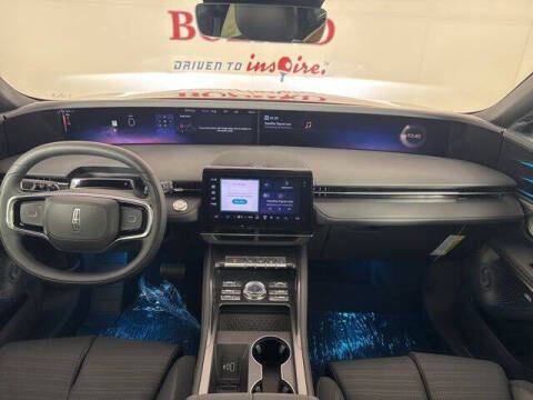 2025 Lincoln Nautilus Reserve